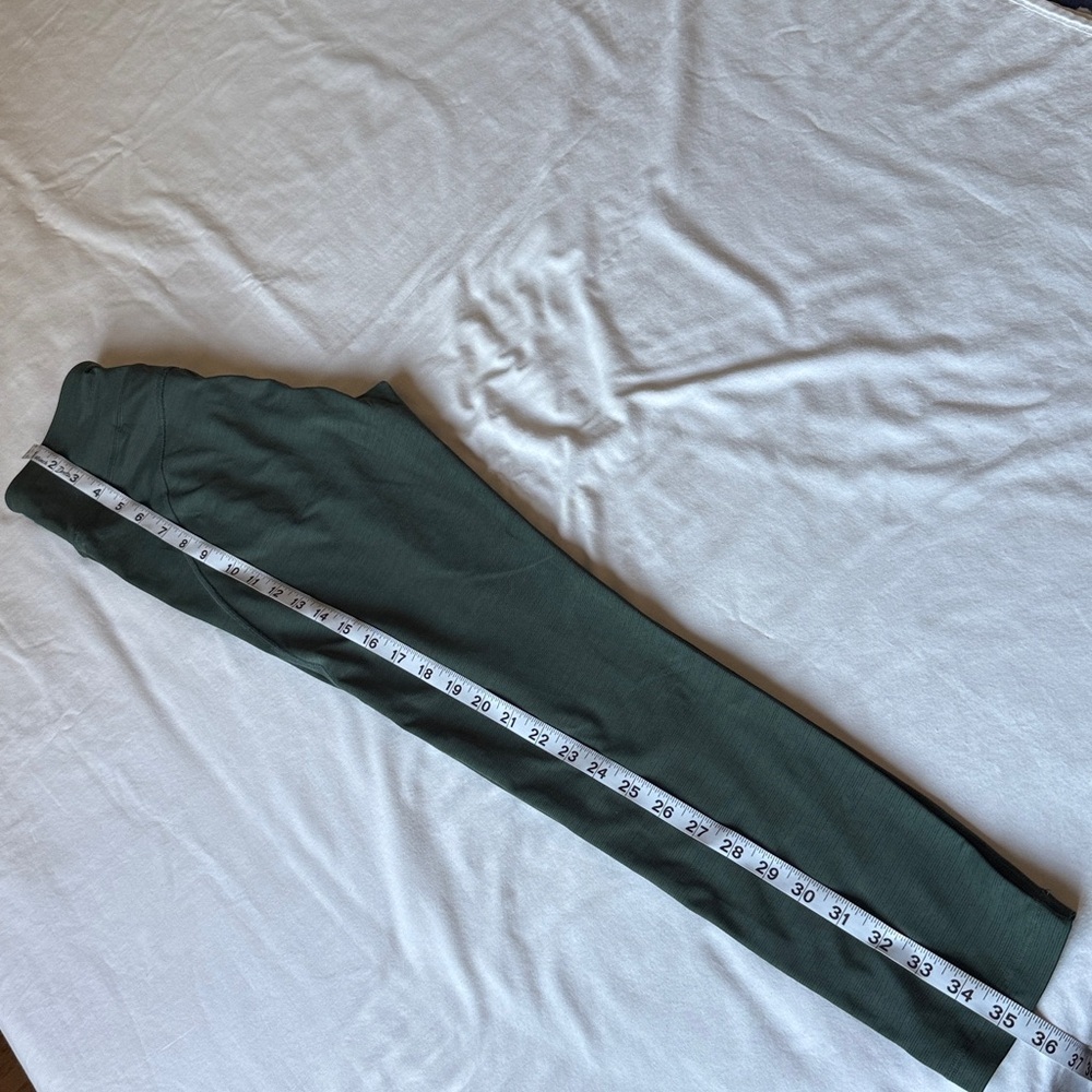 Outdoor Voices Forest Green Leggings - Picture 6 of 9